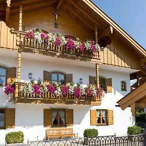 https://landhaus-hubertus-bad-tolz.com-bavaria.com